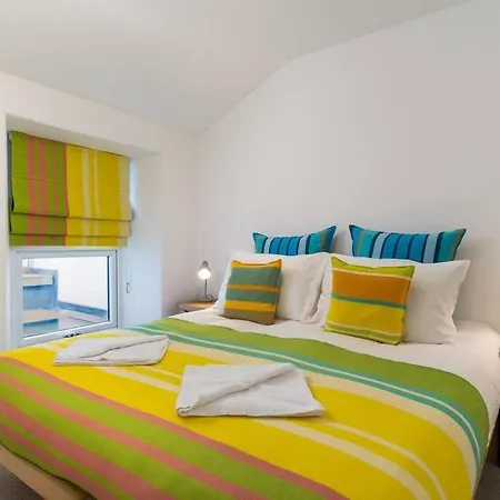 Beautiful And Contemporary Cornish Townhouse In Holiday home *