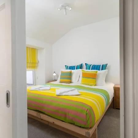 Beautiful And Contemporary Cornish Townhouse In *