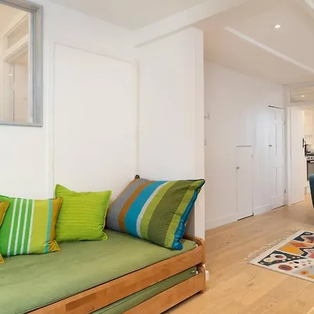 Beautiful And Contemporary Cornish Townhouse In *