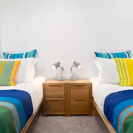 Beautiful And Contemporary Cornish Townhouse In Penzance